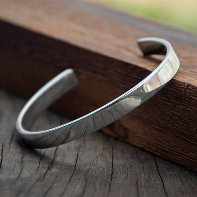 Plain Silver Bangle