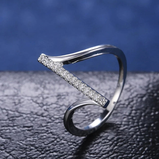 Unique Fashionable Diamond Ring