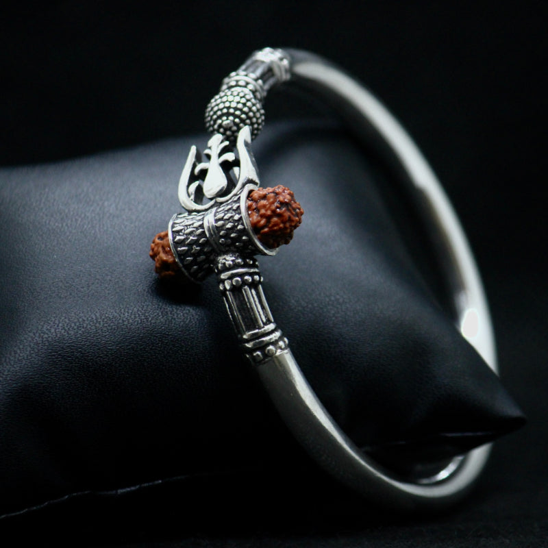 5 Mukhi Rudraksha Bracelet in silver plated caps with Trishul and Damr –  Rudra and Sons